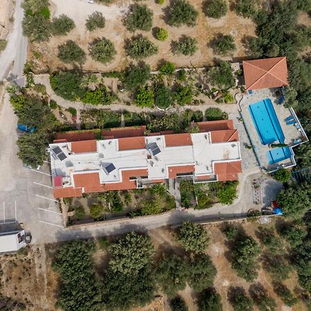 Athina Villas Истро Экстерьер фото