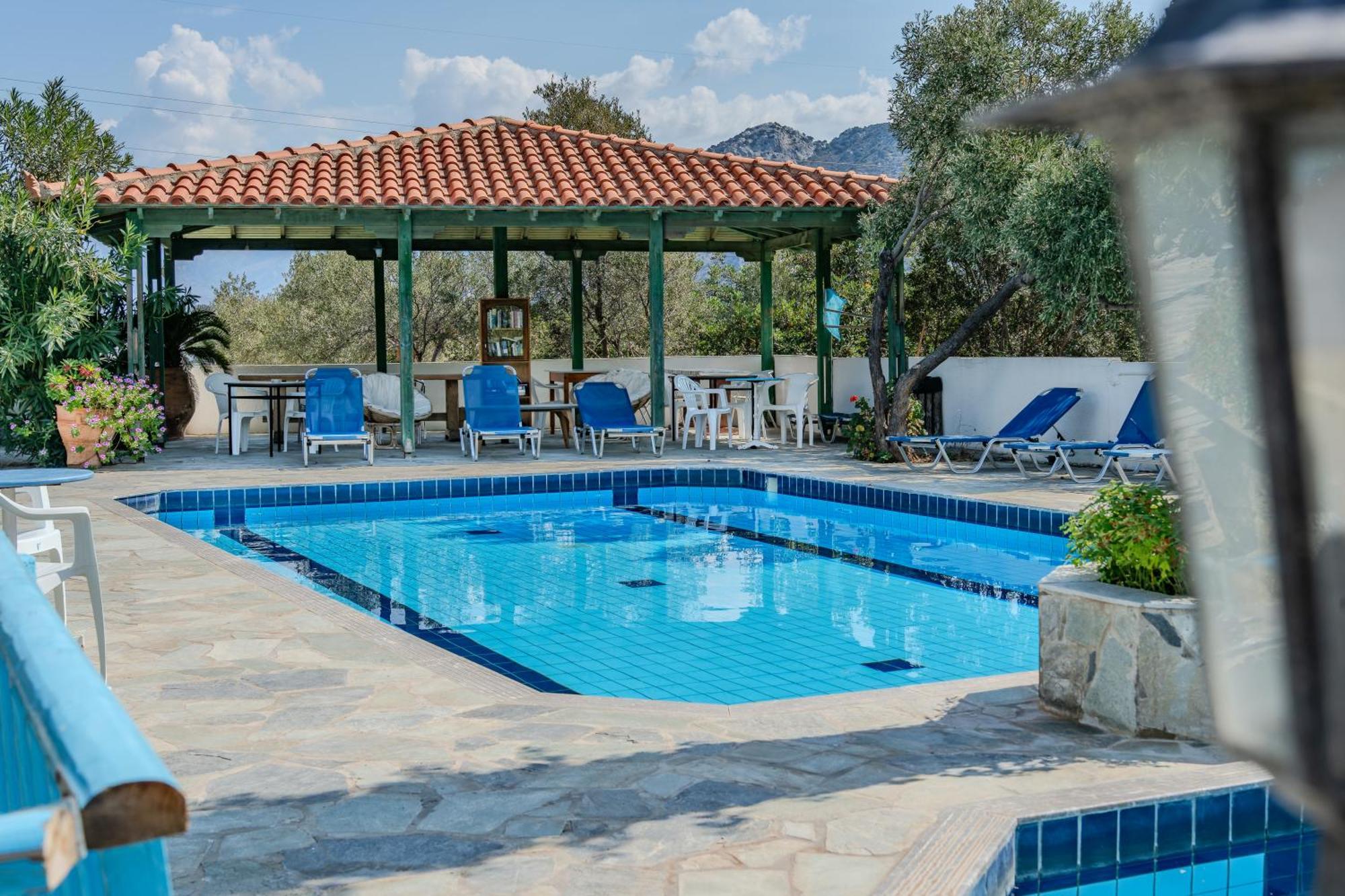 Athina Villas Истро Экстерьер фото