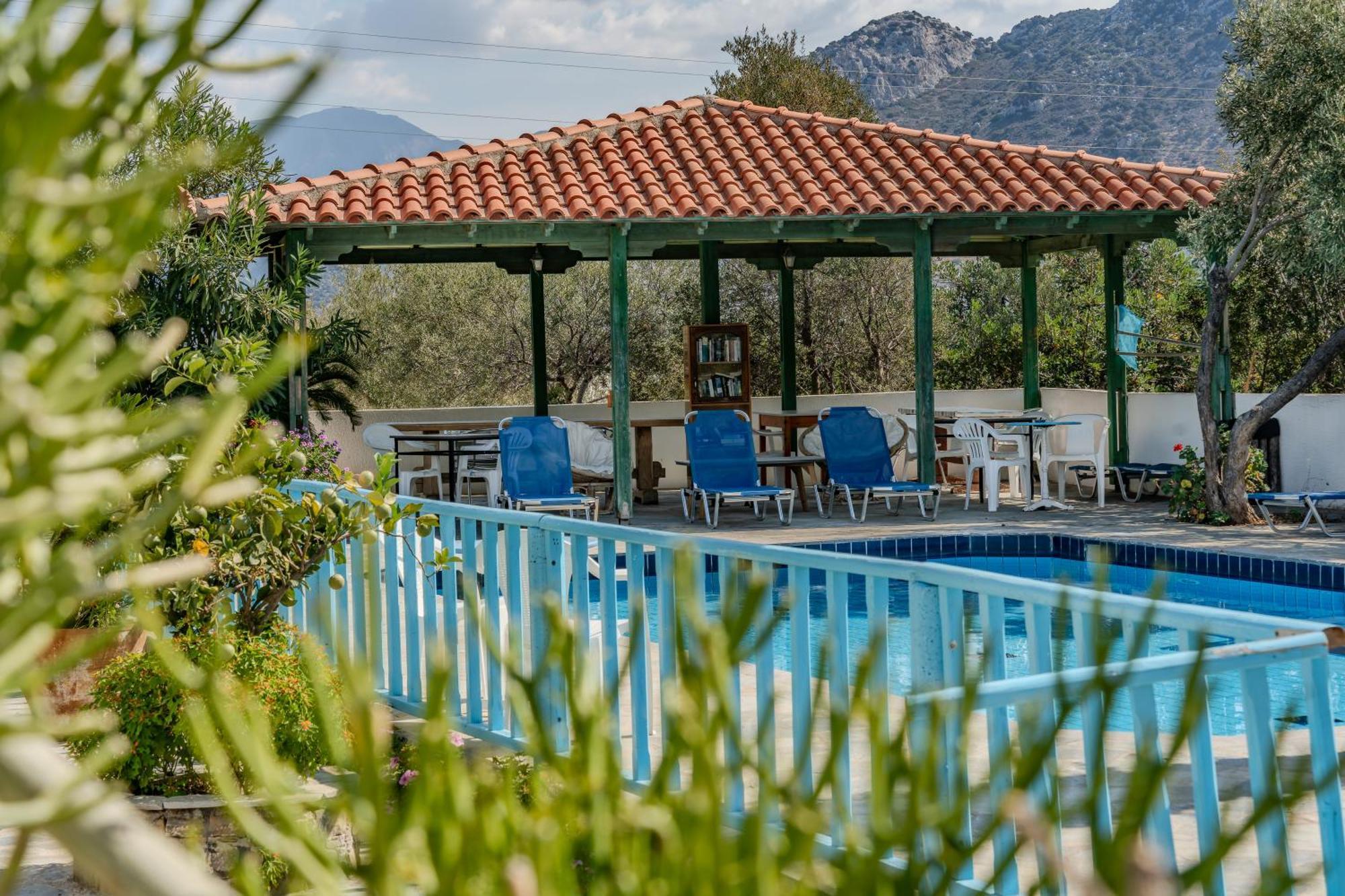 Athina Villas Истро Экстерьер фото